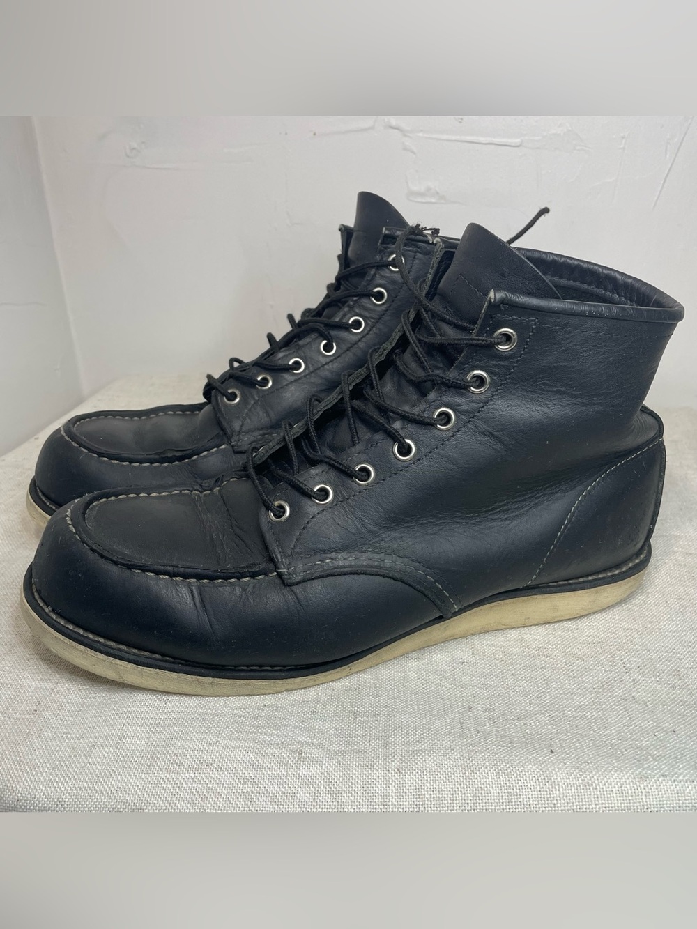 Red Wing Heritage 9075 Classic Moc Toe Boots - Black Harness Leather Size 11.5